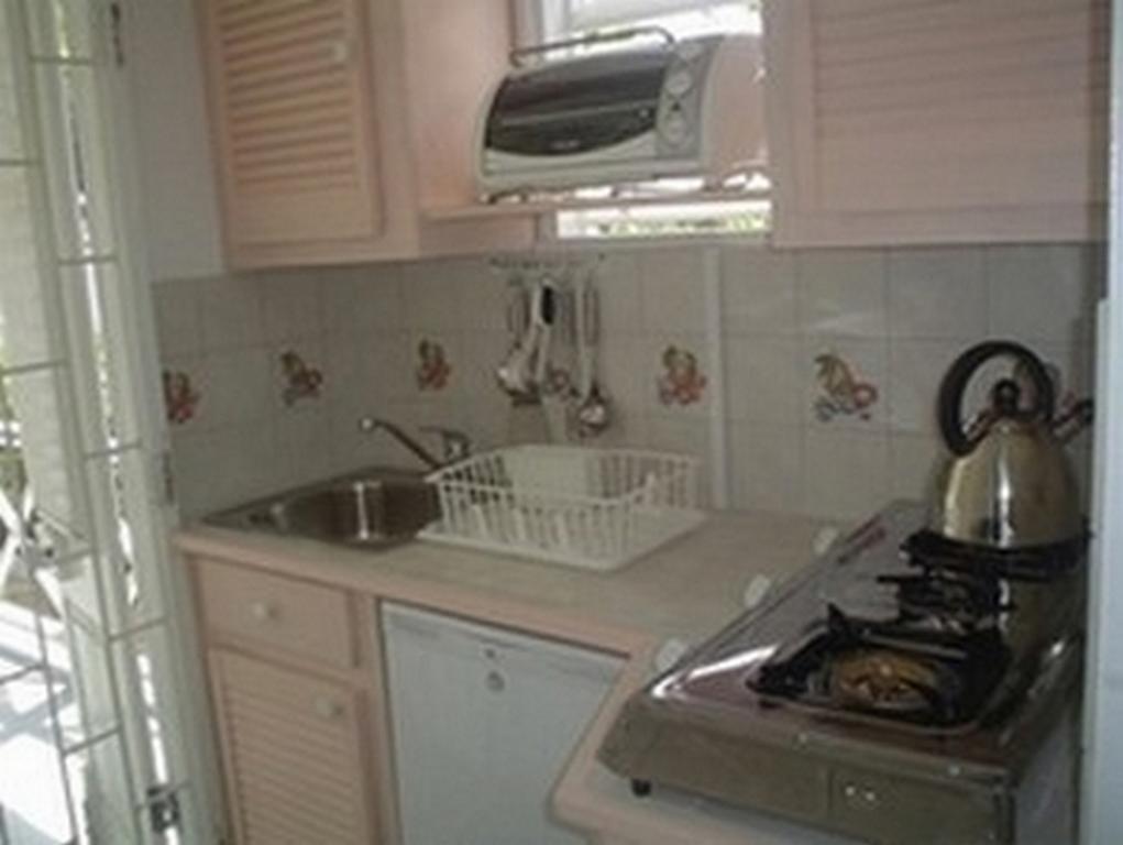 Beach Guest House Cleverdale บริดจ์ทาวน์ ห้อง รูปภาพ