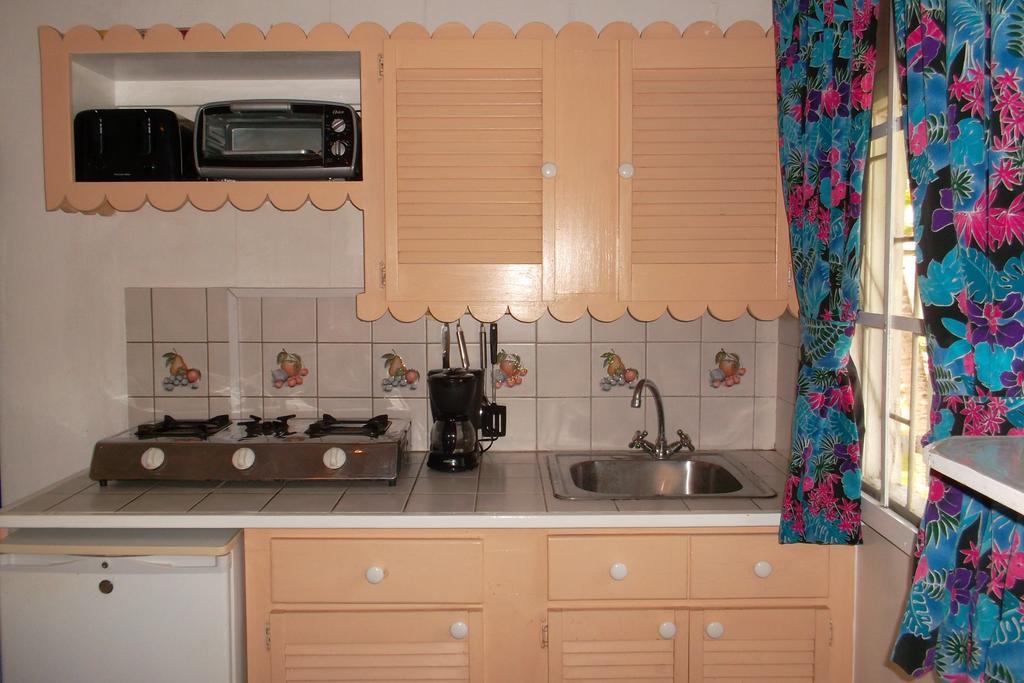 Beach Guest House Cleverdale บริดจ์ทาวน์ ภายนอก รูปภาพ