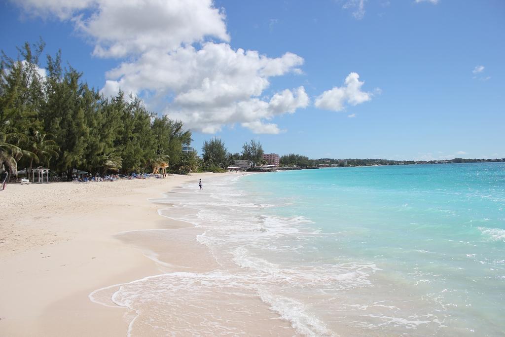 Beach Guest House Cleverdale บริดจ์ทาวน์ ภายนอก รูปภาพ